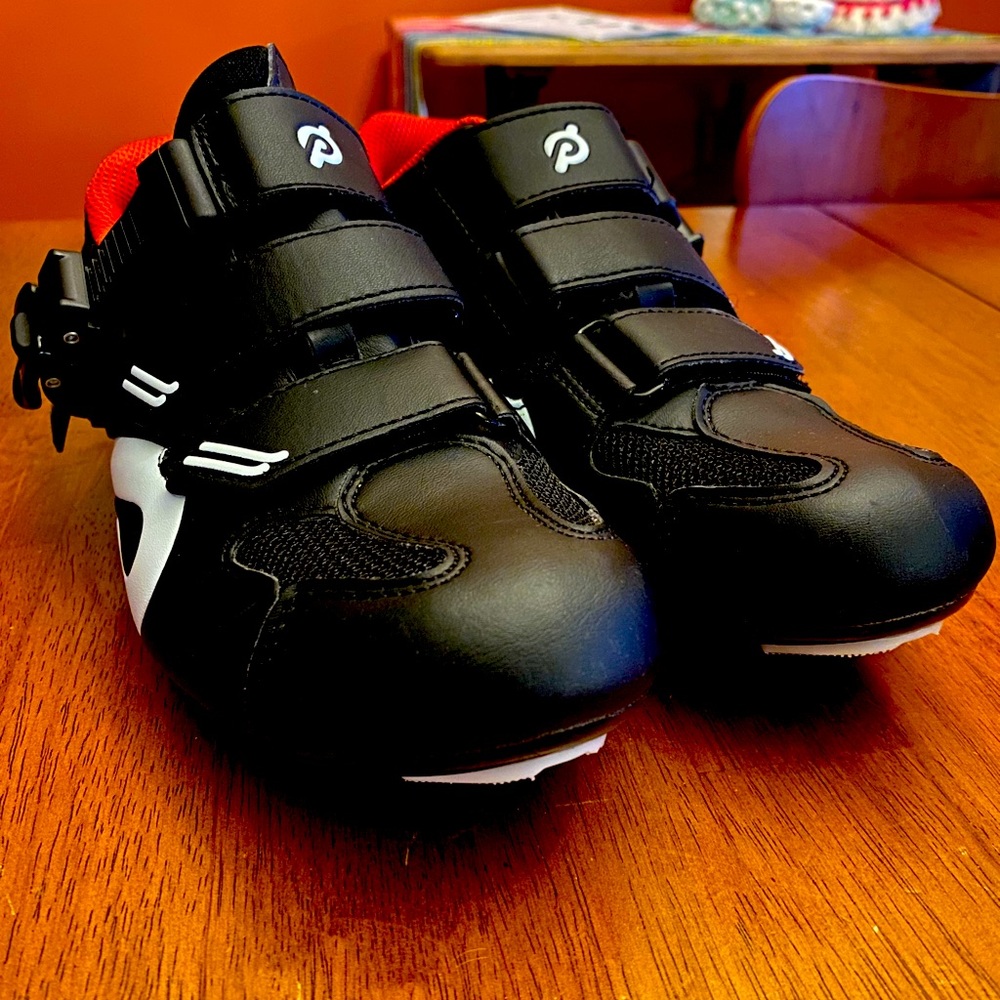 Peloton Cycling Shoes (no clips)
